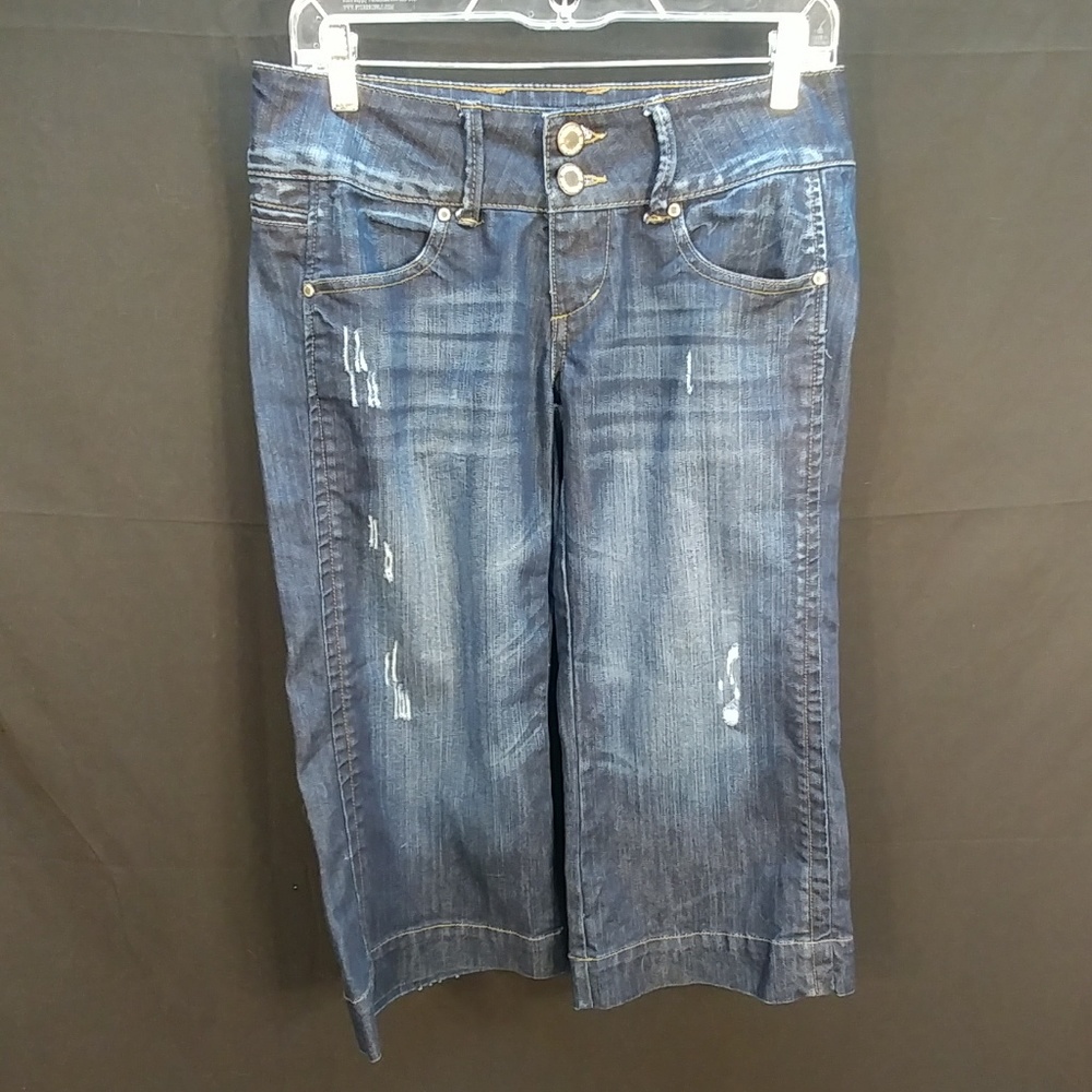Maurices Blue Denim Capris